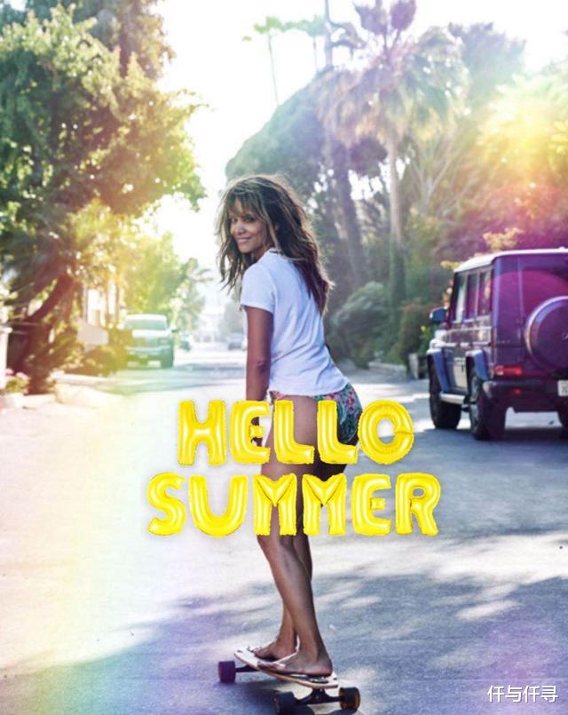 哈利·贝瑞|54岁奥斯卡影后哈莉贝瑞穿皮裤恨天高依然能打,致敬自己18年前邦女郎造型