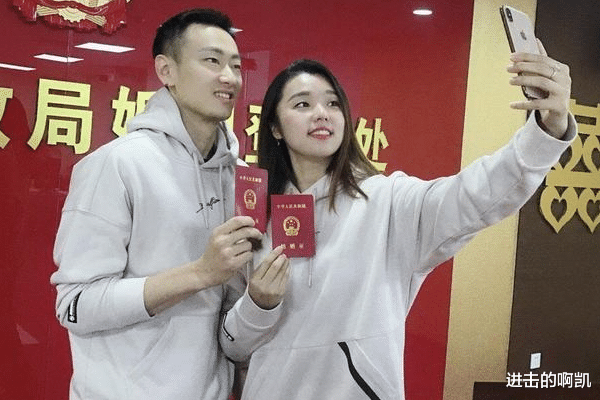 『赵芸蕾』羽坛身家过亿的女冠军，33岁貌美依旧，而前男友却娶了她搭档！