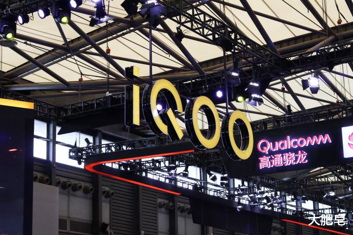 iqoo|ChinaJoy展台探馆：感受iQOO旗舰新品120W超级闪充，现场见真章
