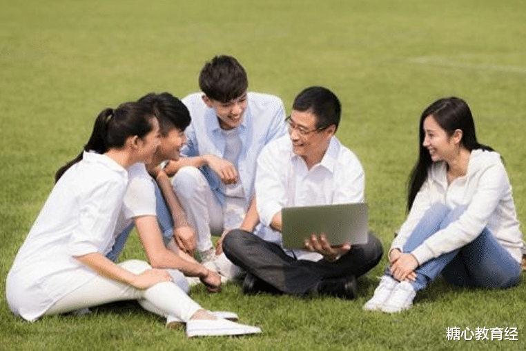 大学排名|大学生如何获得保研资格，辅导员透露4个条件，学姐：受益良多