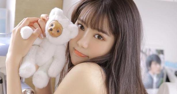 摩羯座@4月,旧爱表态,内心澎湃,3星座放手一搏,再得幸福