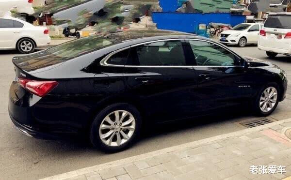 『本田雅阁』又降了，18万跌到12.49万，配进口引擎油耗5.8，不看雅阁就买它