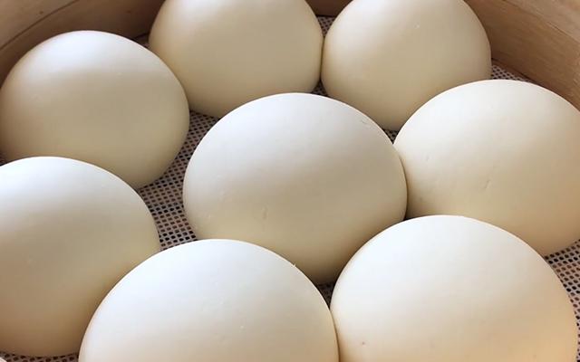 「馒头」手把手教你白面馒头的详细做法，个个白白胖胖，松软香甜不塌陷