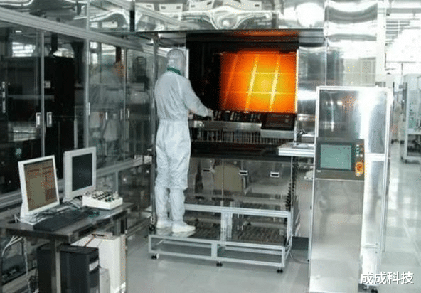 红米手机|对华为打击穷追不舍，美国尝到苦头，美媒：这是鼓励中国自己干