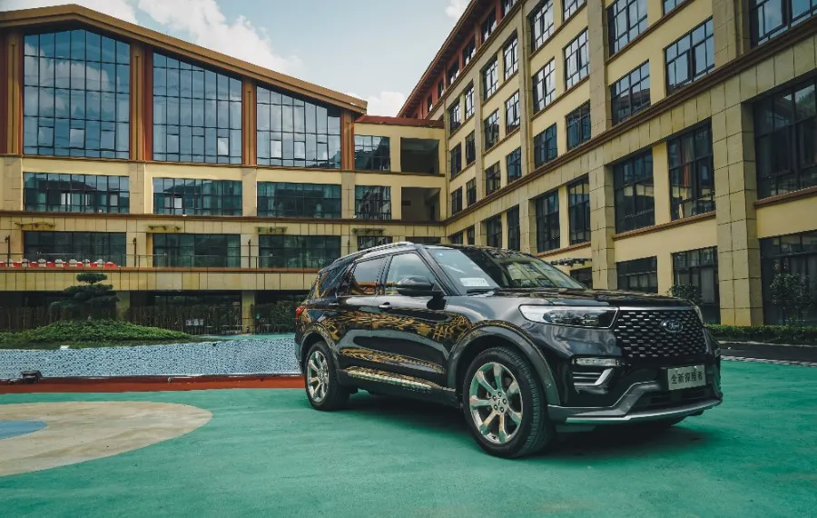 福特探险者@2.3T+10AT，隔音好空间大动力棒！试完新探险者，不考虑汉兰达