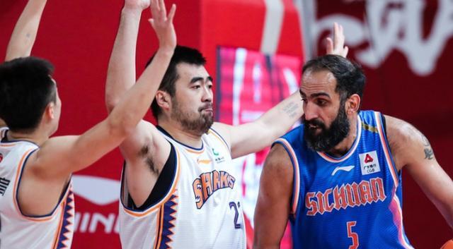 首钢集团|恭喜：首钢功勋外援将于本周归来，他的回归可助球队再获一波连胜