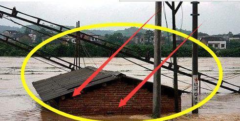 农村房子别建在这3个地方, 有钱人从不这样做, 再富都住穷