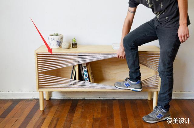 []老外用弹力绳做柜门，本以为是穷装，没想到不仅好看还很实用！