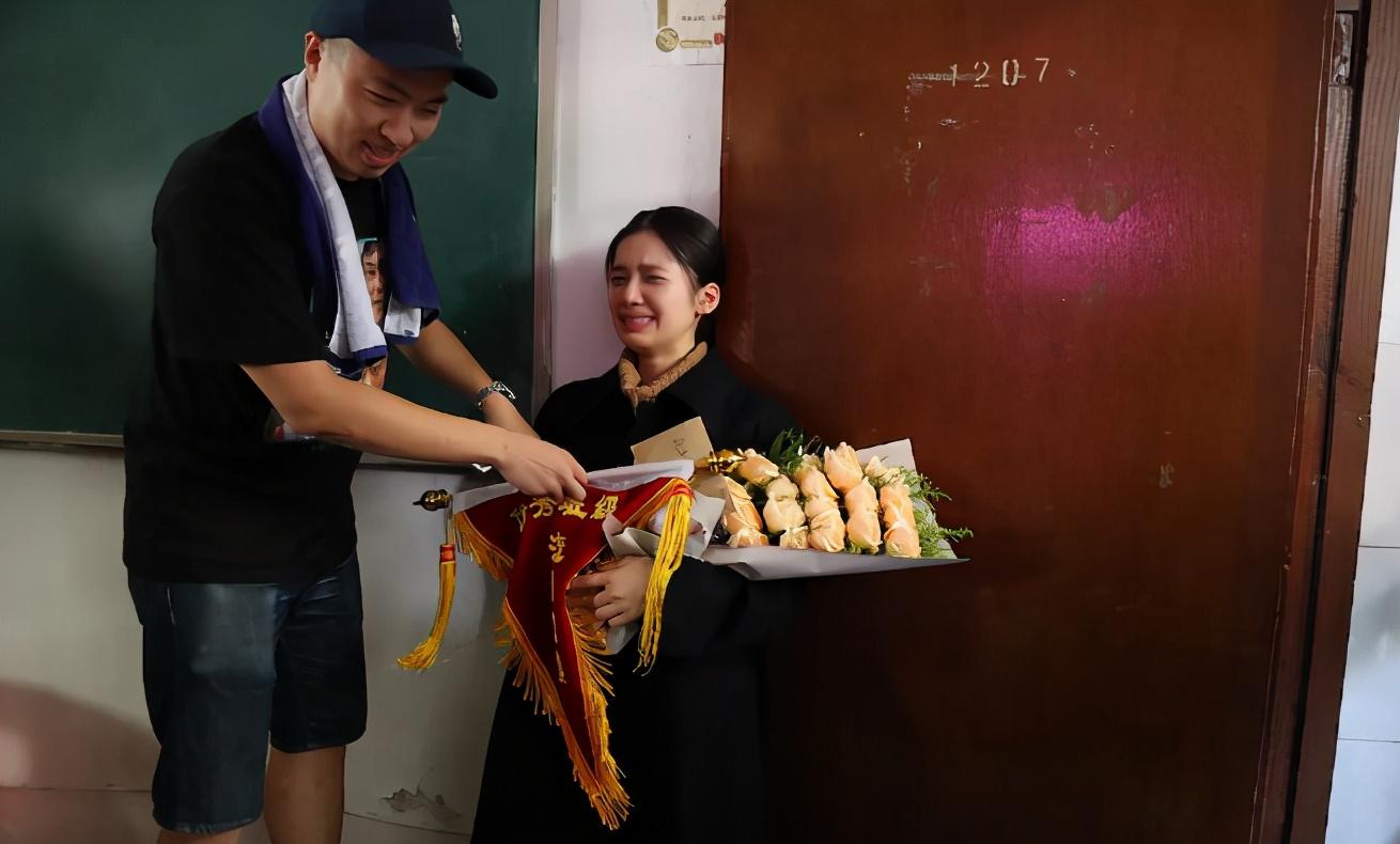 张婧仪|都说彭昱畅是赢家，其实他的搭档才是隐形“资源咖”
