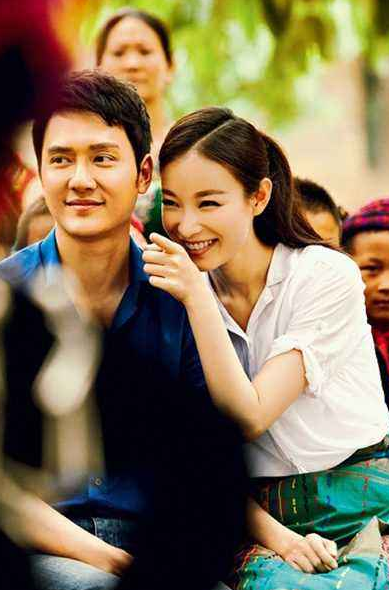 冯绍峰|看完冯绍峰和倪妮合照，再看看冯绍峰和赵丽颖合照，你发现什么了？