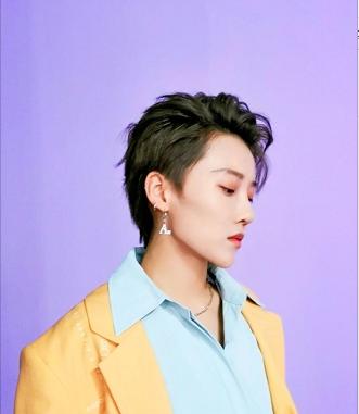 『刘雨昕』刘雨昕出道后的一系列迷惑操作,网友:真把自己当顶流啊