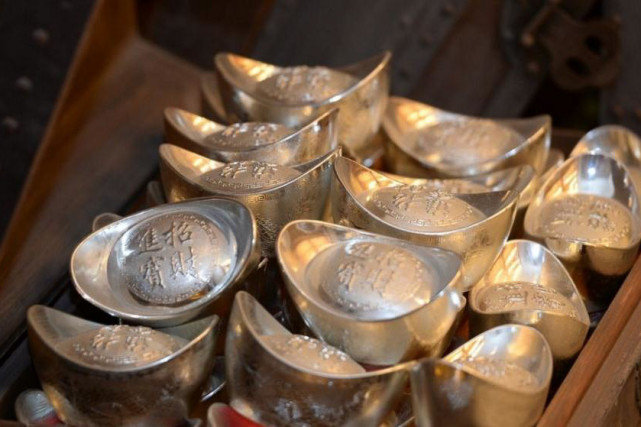 霉运|最近半年里，3生肖光景大好，霉运不来，贵人关照，金银聚满盆！