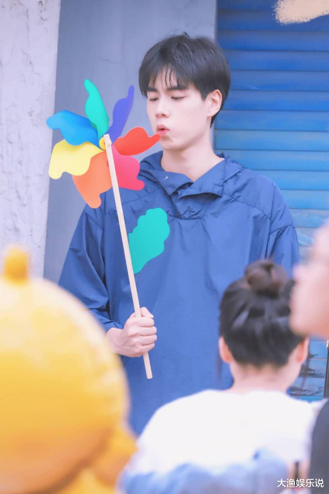 『胡冰卿』胡冰卿仅凭一人之力拖垮四部剧,网友:唐人你确定还要继续捧?