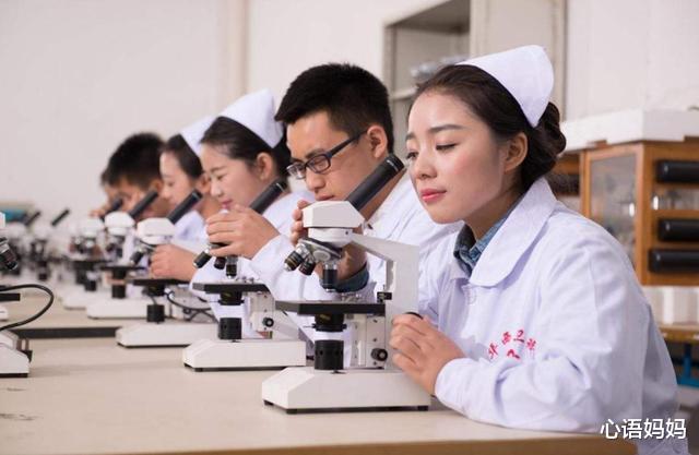 大学生|大学4大天坑专业,毕业后工作少、不赚钱,大学生: 太后悔了