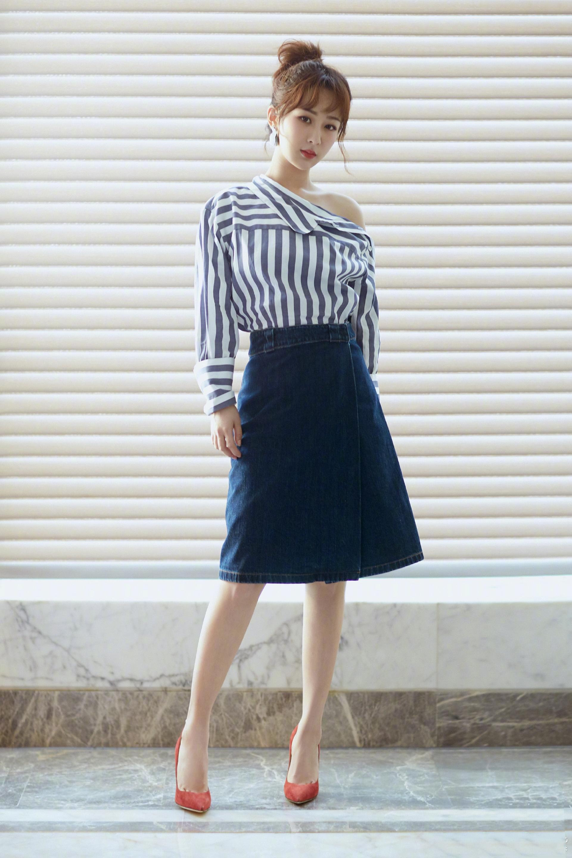 杨紫|杨紫的美不止在剧中，私服穿搭扬长避短，堪称穿搭界的“教科书”