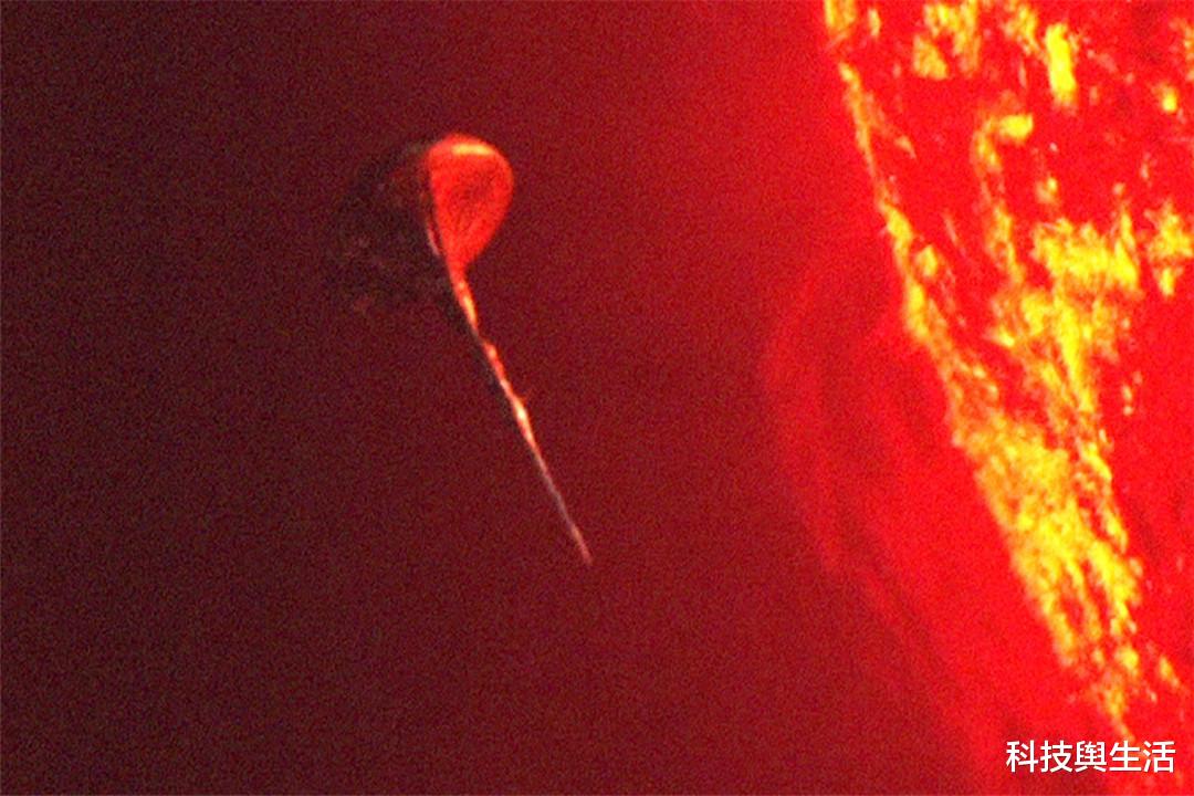 外星人|外星人在太阳吹喇叭？L状不明物体出现，莫非外星人要现身？