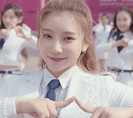 [创造营2020]《创3》录主题曲MV，林君怡担任C位，姚慧谢安然却没资格参加