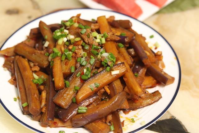 肝脏|它是“天然解毒菜”,隔三差五吃1次,相当于给肝脏“洗个澡”
