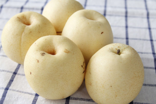 肺炎▲肺出问题，身体或会“亮起”5个红灯，坚持吃3物，养肺护肺不用愁