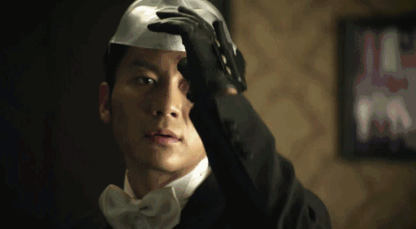 李晨|42岁李晨装嫩演高中生，磨皮都盖不住一张老脸，尬到眼睛都疼