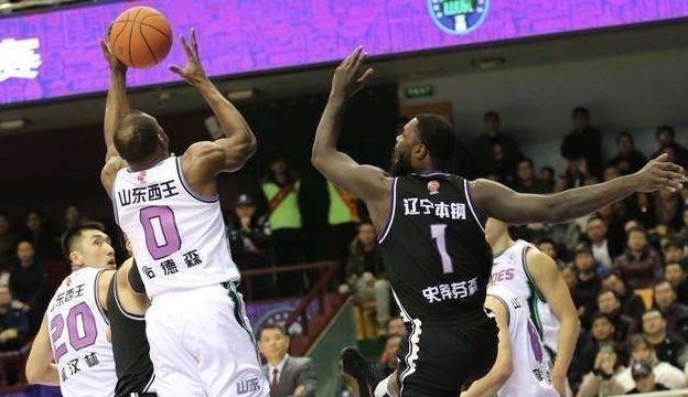 [辽宁男篮]辽宁男篮错失小科比！却成全了广东宏远 争议老总难辞其咎