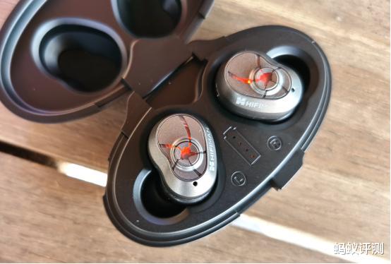 耳机|2020年了！耳机为什么我选了HIFIMAN TWS600