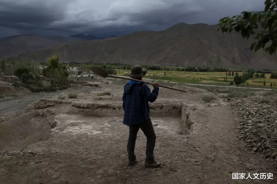 工地|真实的田野考古令人哭笑不得：“远看像逃荒的，近看像要饭的”