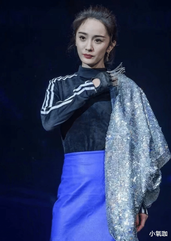 「杨幂」杨幂未修生图暴露真容，离开十级美颜和精修，满眼皱纹像极了阿姨