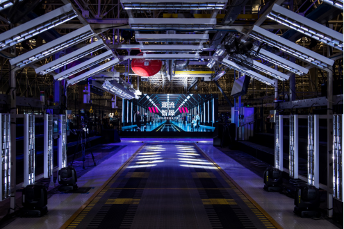 领克03|领克家族新成员报到——冠军本色