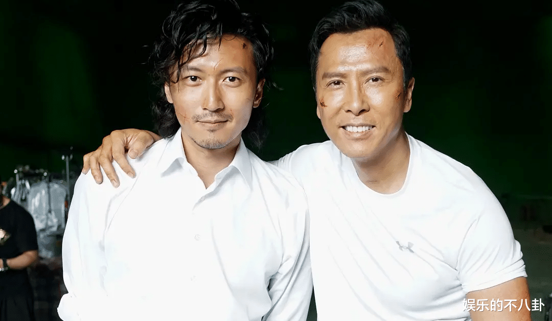 谢霆锋@谢霆锋终于想起自己是演员，新电影今年上映，“泡面头”太抢眼了！