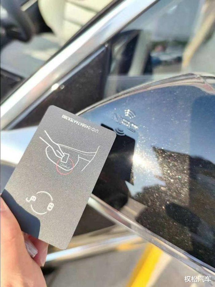 比亚迪汉▲千呼万唤始出来 比亚迪汉开启预售!