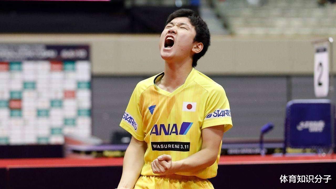 日本队@叛国投敌球员的可耻行为！喊日本话挑衅中国队，最后成悲剧人物