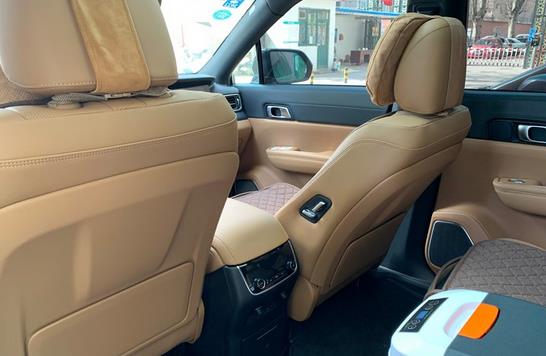 理想one|采访理想ONE驾驶者，它有哪些成功诀窍？到手34万划算吗？