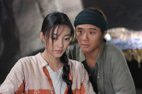 『王丽坤』他与王丽坤同居8年无果，却娶了刚认识4个月的女星，还是奉子成婚！
