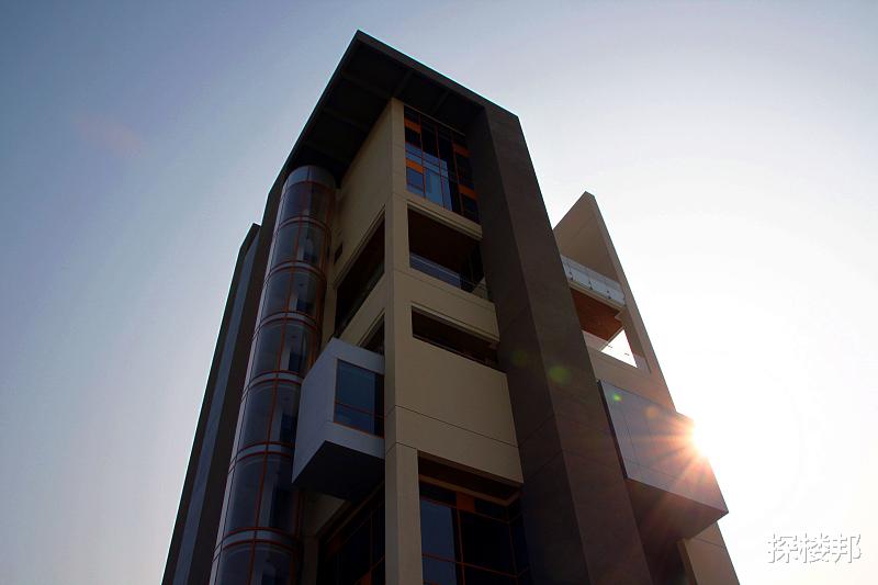 多套房的人麻烦来了，房产税没来，租房税先到，没房子的人为有房子的人操心