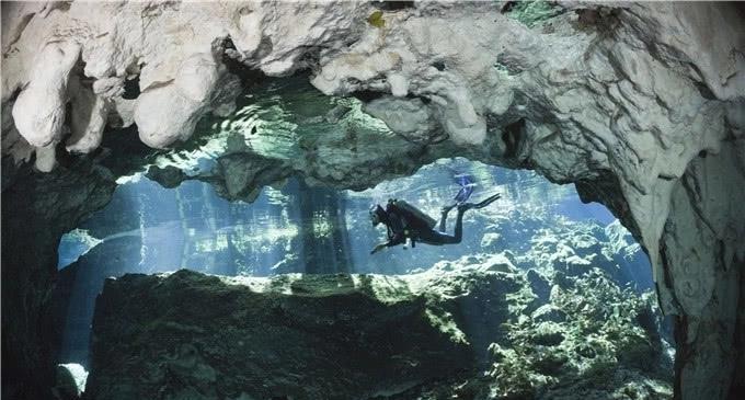 「灭顶之灾」600公里长的隧道尽头发现玛雅人，他们差一点成了地心世界居民