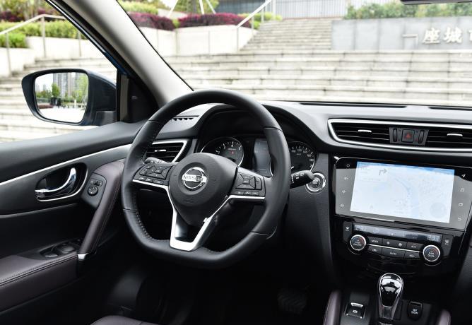 「思域」17万如何选车？马自达CX4还是日产逍客？看完你就清楚了