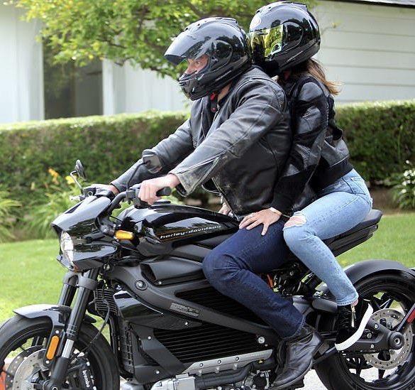 好莱坞|好莱坞最甜cp分手？！高富帅大佬抛弃“男友”，热恋甜美邦女郎