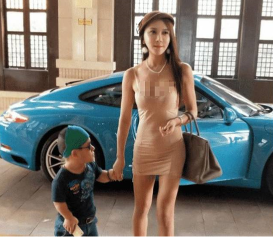 潘金莲|因演潘金莲走红，先嫁给一米侏儒男后嫁2米“巨人”，网友：“真会玩”！