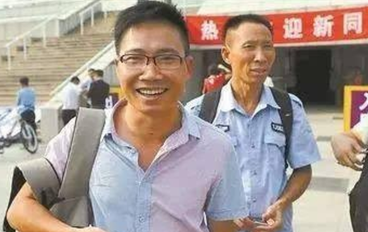 清华大学|那个高考10次，不肯放弃最终考上清华的“高考疯子”，他后来去哪了？