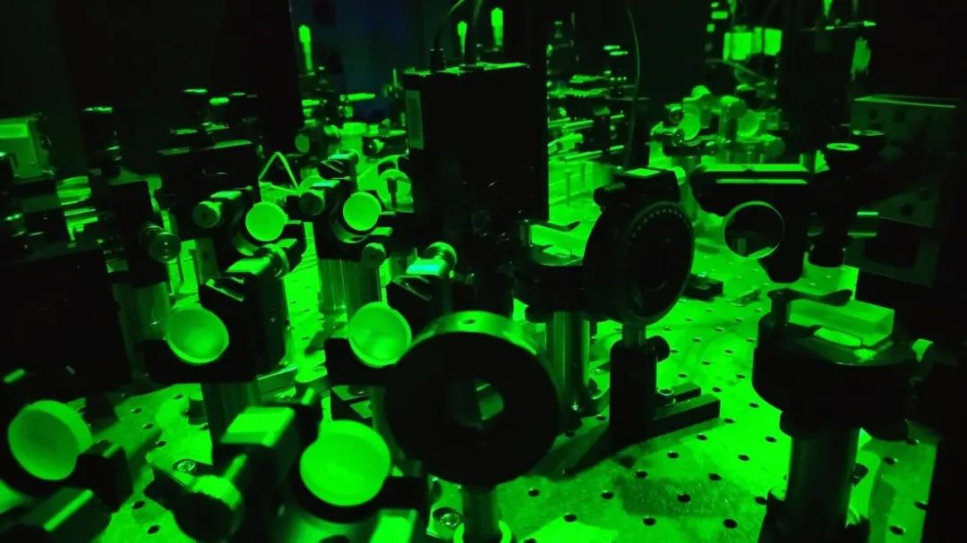 姐姐|最新量子实验:不同观察者眼中的现实不一致!