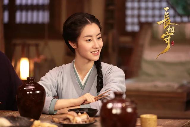 「花木槿」长相守：6个人喜欢花木槿，那谁最适合她呢？原非白也只能排第二