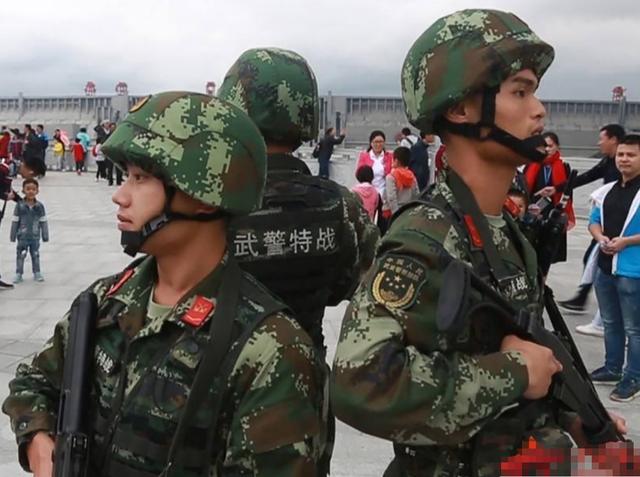 旅游景点▲中国唯一有军队驻守的景区，武警24小时看守，且只对国人免费