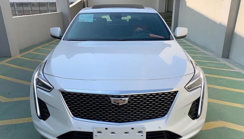 「凯迪拉克ct6」落地42.5万提辆凯迪拉克CT6，行驶1000公里后，车主说了句大实话