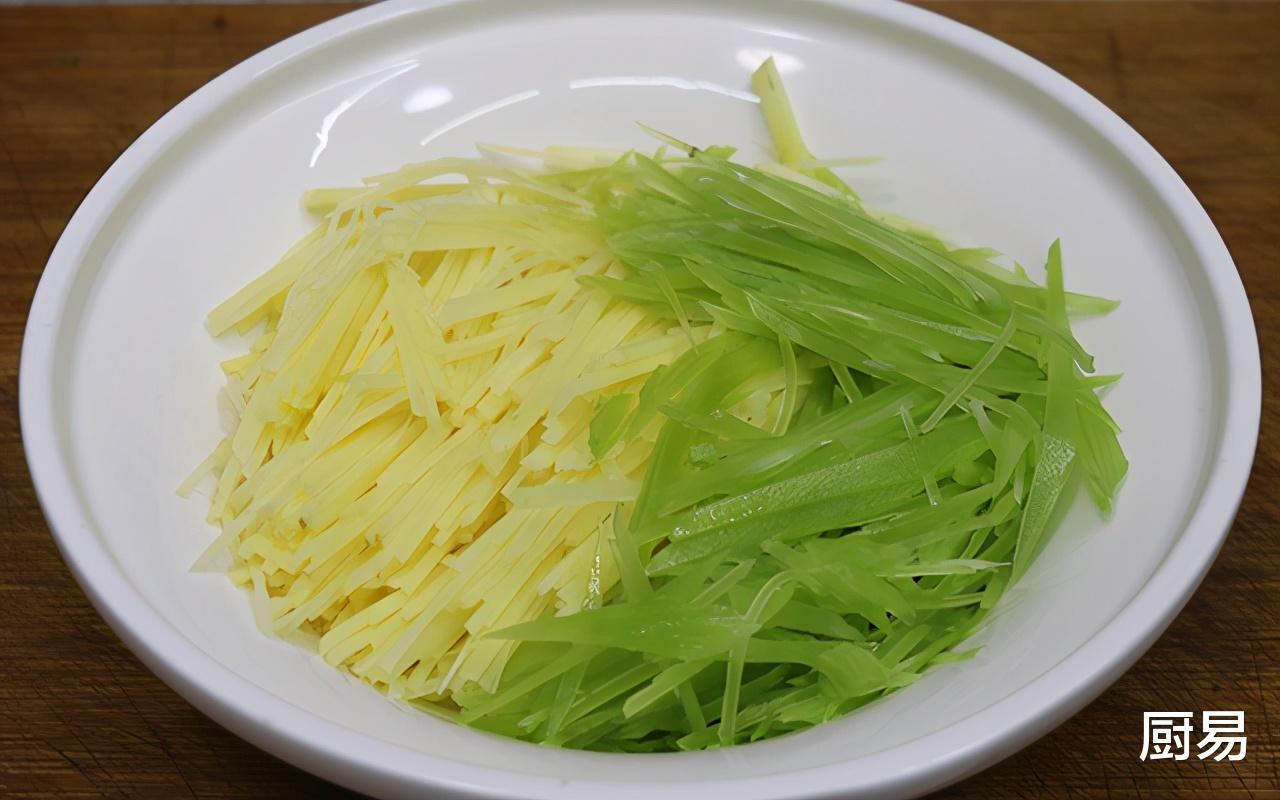 土豆|1根莴苣，1个土豆，加2个鸡蛋，试试这个新吃法，简单易上手