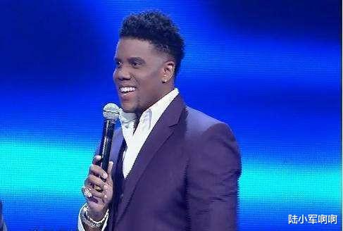 非诚勿扰|《非诚勿扰》1米92“女巨人”成功牵手非洲小伙，网友：很般配