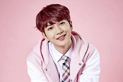 选秀|综艺选秀“糊”作非为?选手出柜狂撒糖,公然diss节目组后退赛!