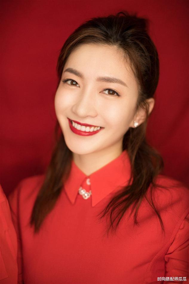 发型|丸子头已经不流行了，今年这3种“发型”是真火，简单大方显脸小！