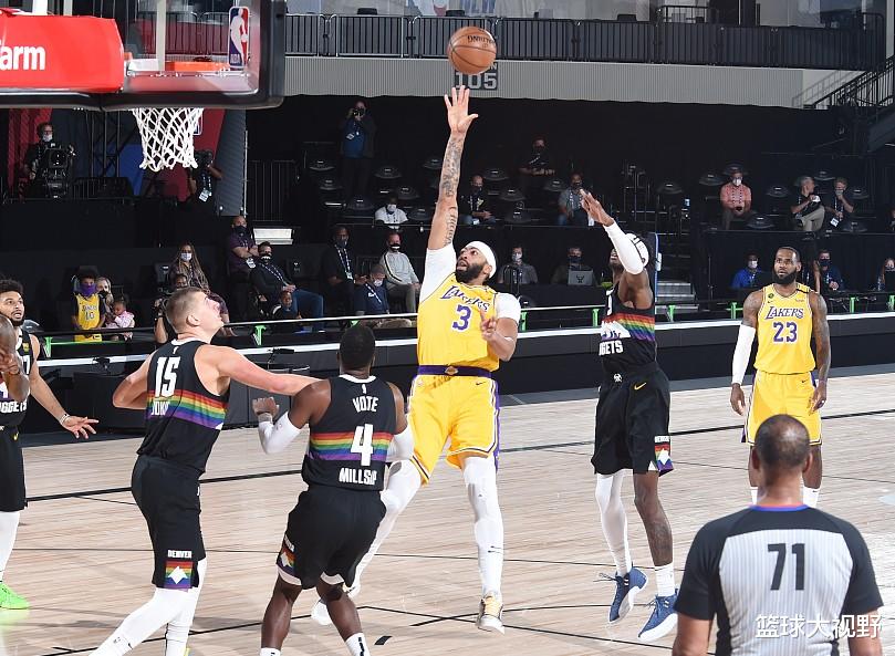 穆雷|穆雷轰32+8+3仍输球！对不起！你碰上暴走的“底薪组合”了