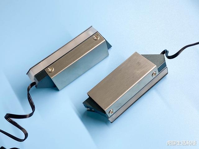 机箱|机箱光污染还缺一点？鑫谷M.2 SSD带RGB散热马甲正合适